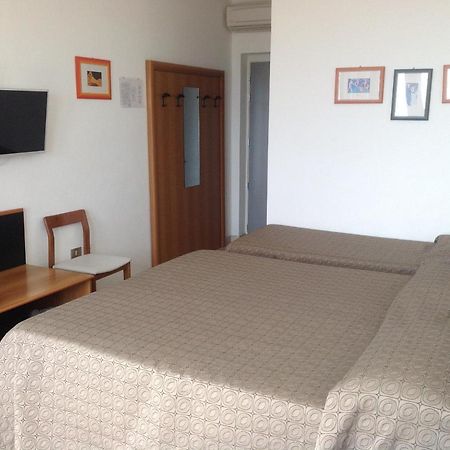 Hotel Sara Caorle Zewnętrze zdjęcie