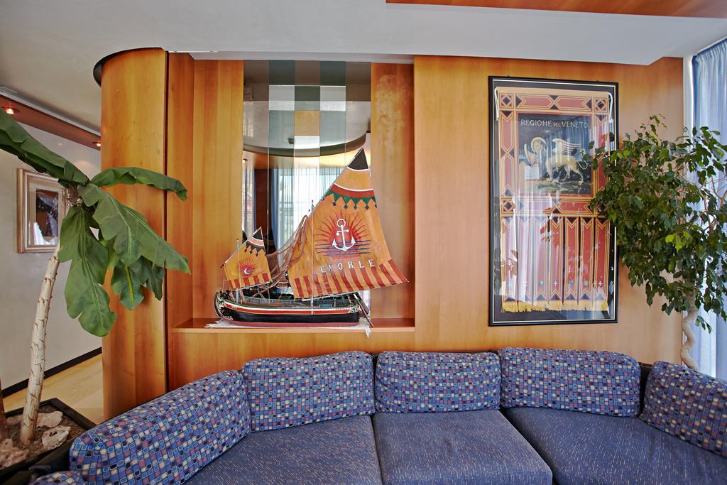 Hotel Sara Caorle Zewnętrze zdjęcie