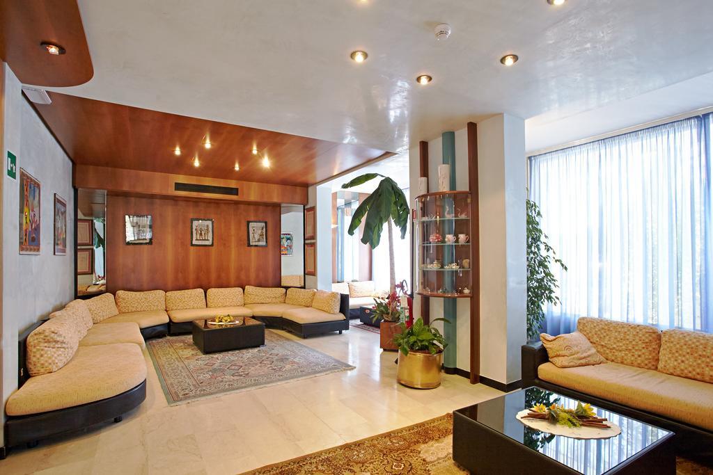 Hotel Sara Caorle Zewnętrze zdjęcie